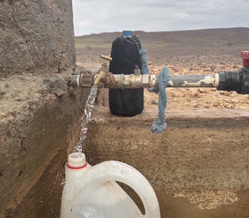 EB3F649B-467F-4C14-A37F-37A9321E684B_1_102_o